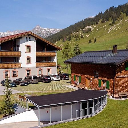 Gasthaus & Pension Alphorn Lech Buitenkant foto