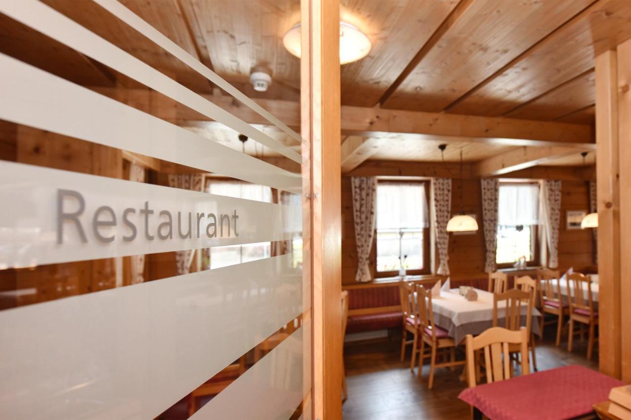 Gasthaus & Pension Alphorn Lech Buitenkant foto